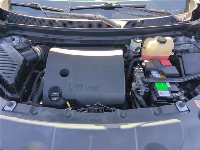 Used 2019 Chevrolet Traverse LT FWD image 23