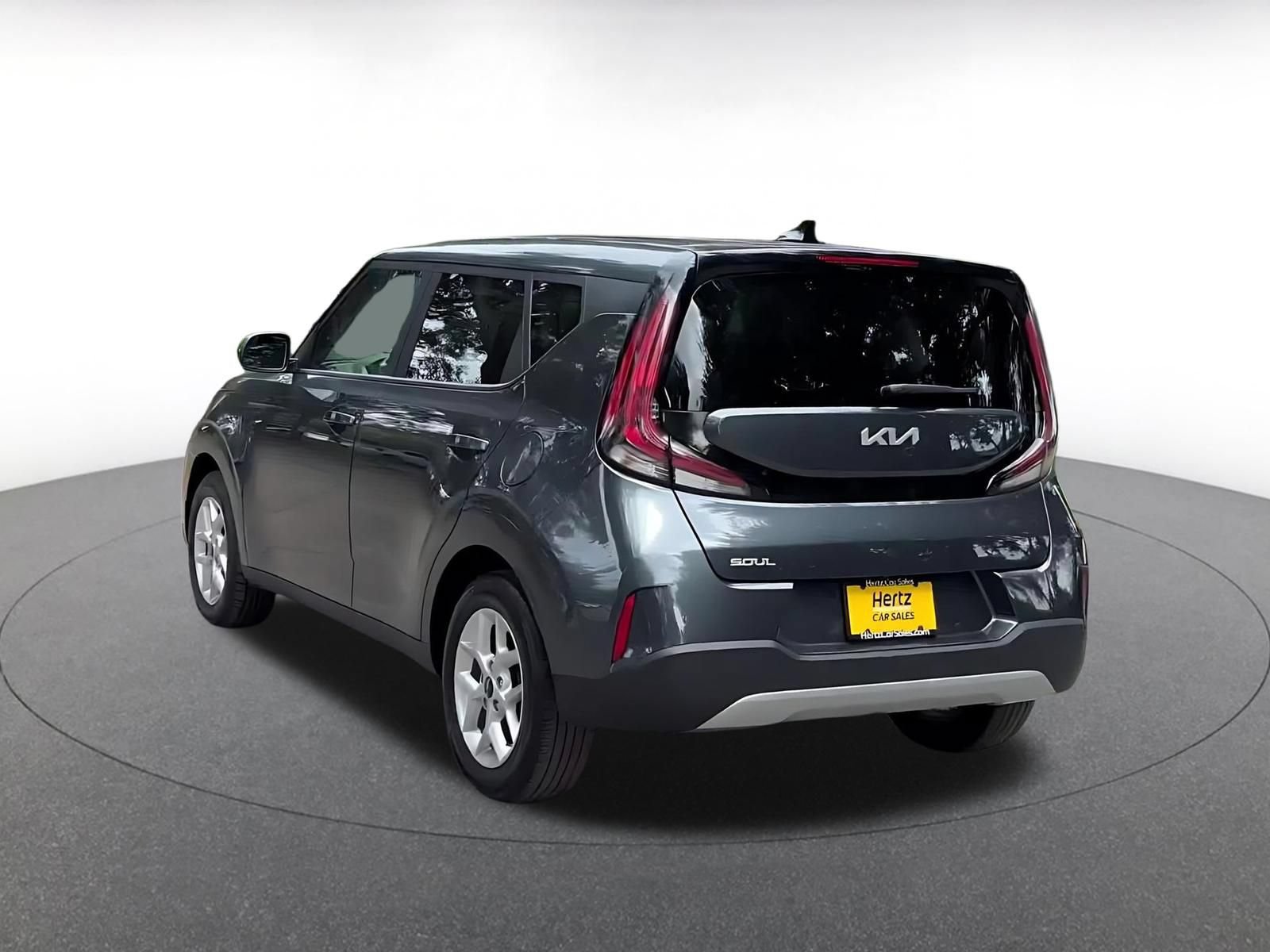 Used 2025 Kia Soul LX w/ LX Technology Package FWD image 10