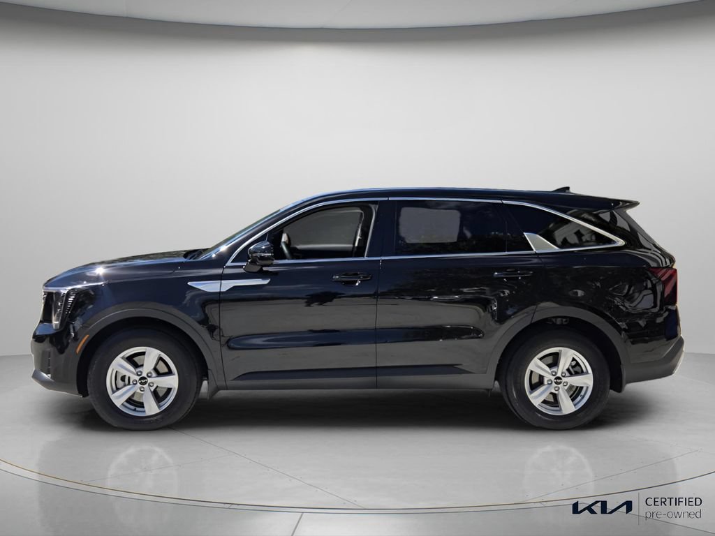 Certified 2026 Kia Sorento LX FWD image 3