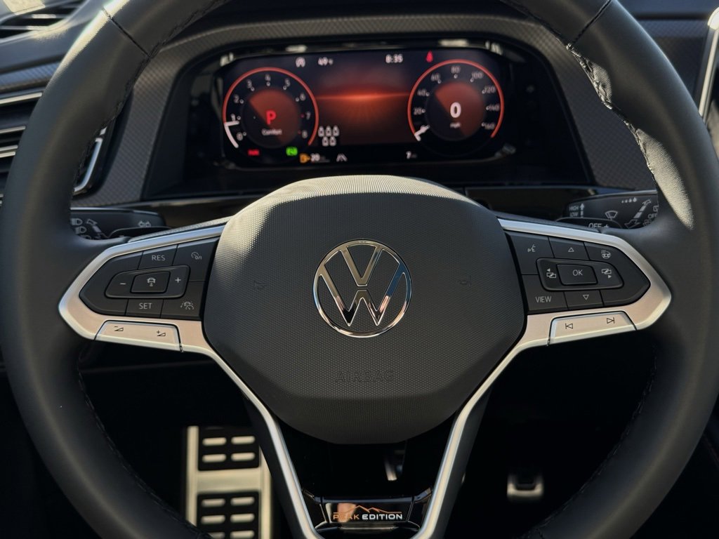 New 2025 Volkswagen Atlas Peak Edition SE image 32