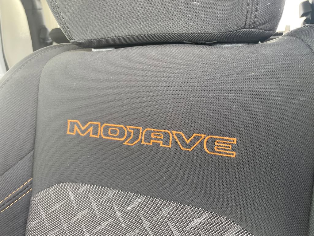 Used 2024 Jeep Gladiator Mojave w/ Convenience Group image 34