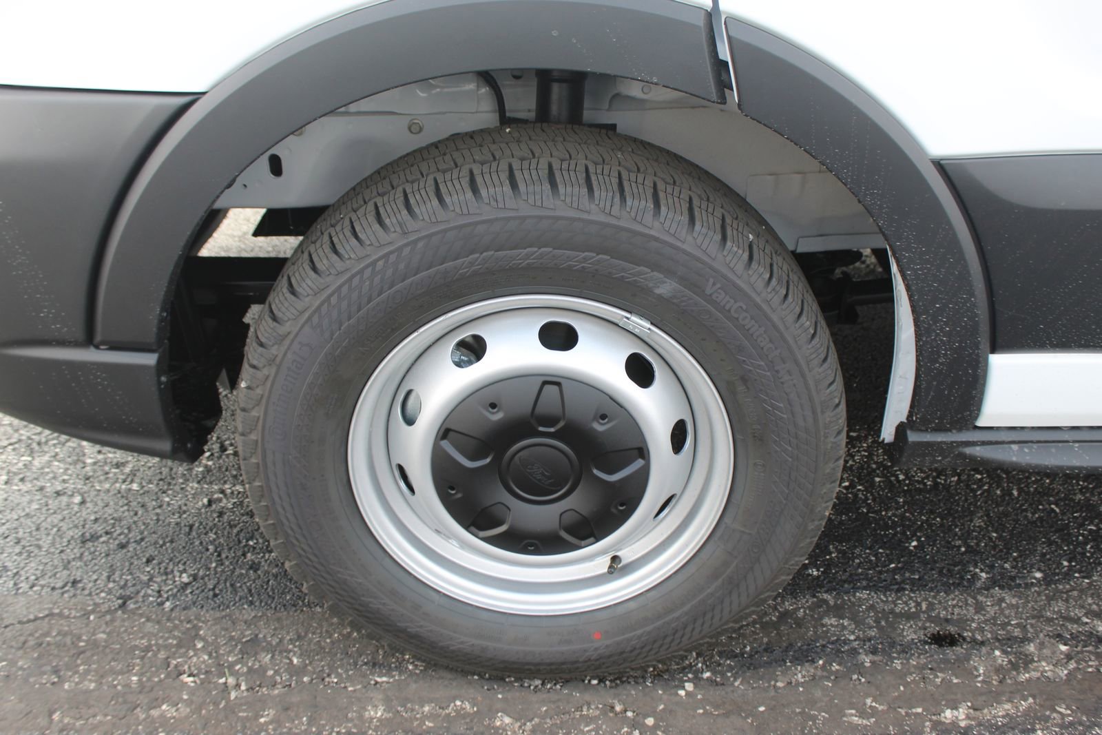 New 2025 Ford Transit 250 148 Medium Roof w/ Load Area Protection Package image 12