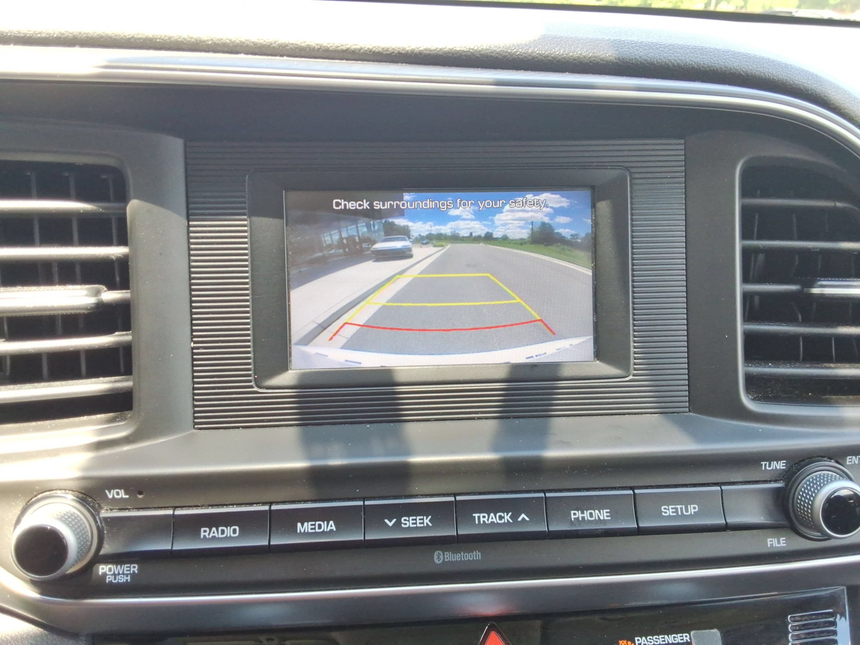 Used 2020 Hyundai Elantra SE w/ Cargo Package (C1) FWD image 16