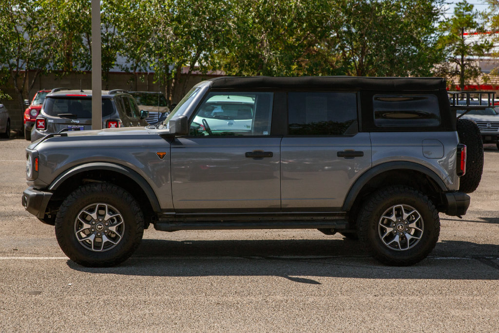 Used 2023 Ford Bronco Badlands AWD/4WD image 8