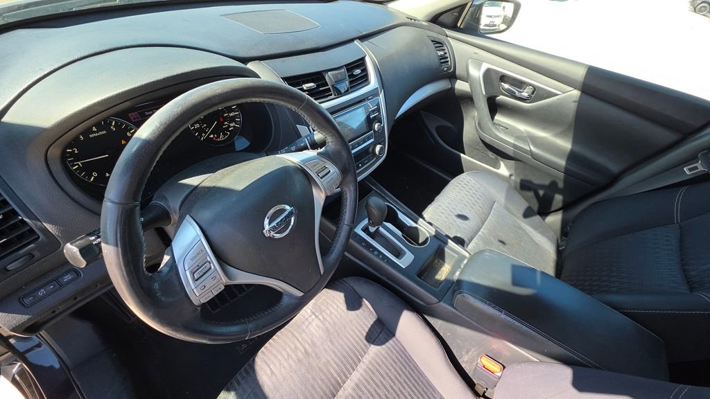 Used 2017 Nissan Altima 2.5 SV FWD image 12