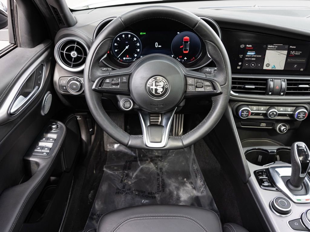 Used 2024 Alfa Romeo Giulia Veloce image 42