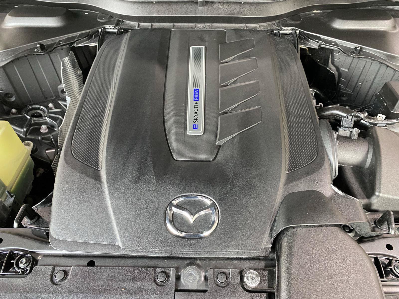Certified 2024 MAZDA CX-90 Plug-In Hybrid w/ Preferred AWD/4WD image 9
