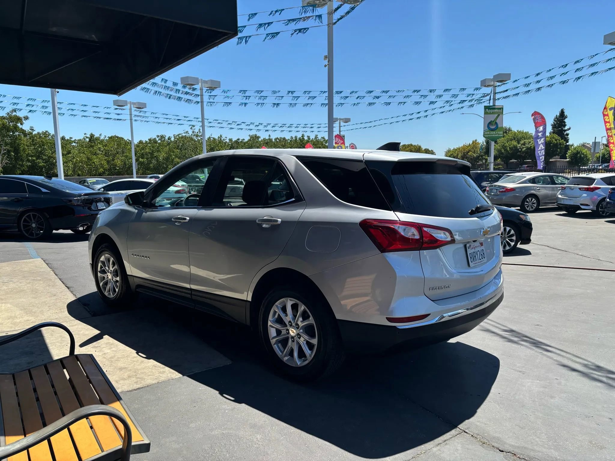 Used 2021 Chevrolet Equinox LT w/ LPO, Cargo Package image 5