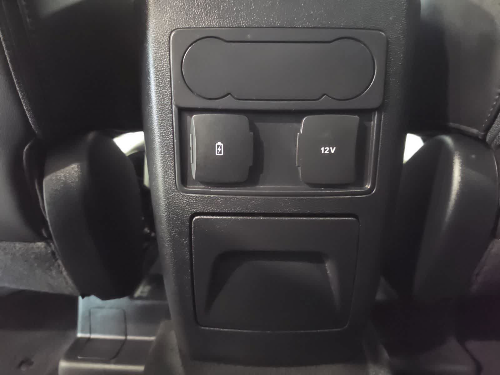Used 2023 Ford Explorer XLT w/ Equipment Group 202A AWD/4WD image 29