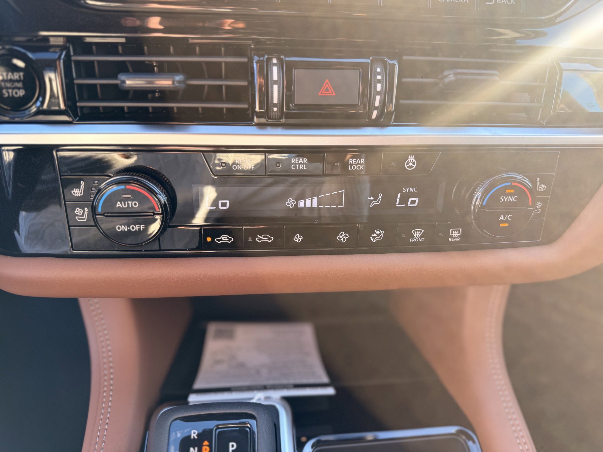 New 2025 Nissan Pathfinder Platinum image 10