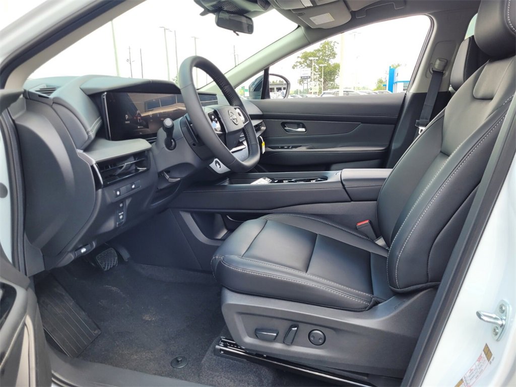 New 2025 Nissan Murano SV image 3