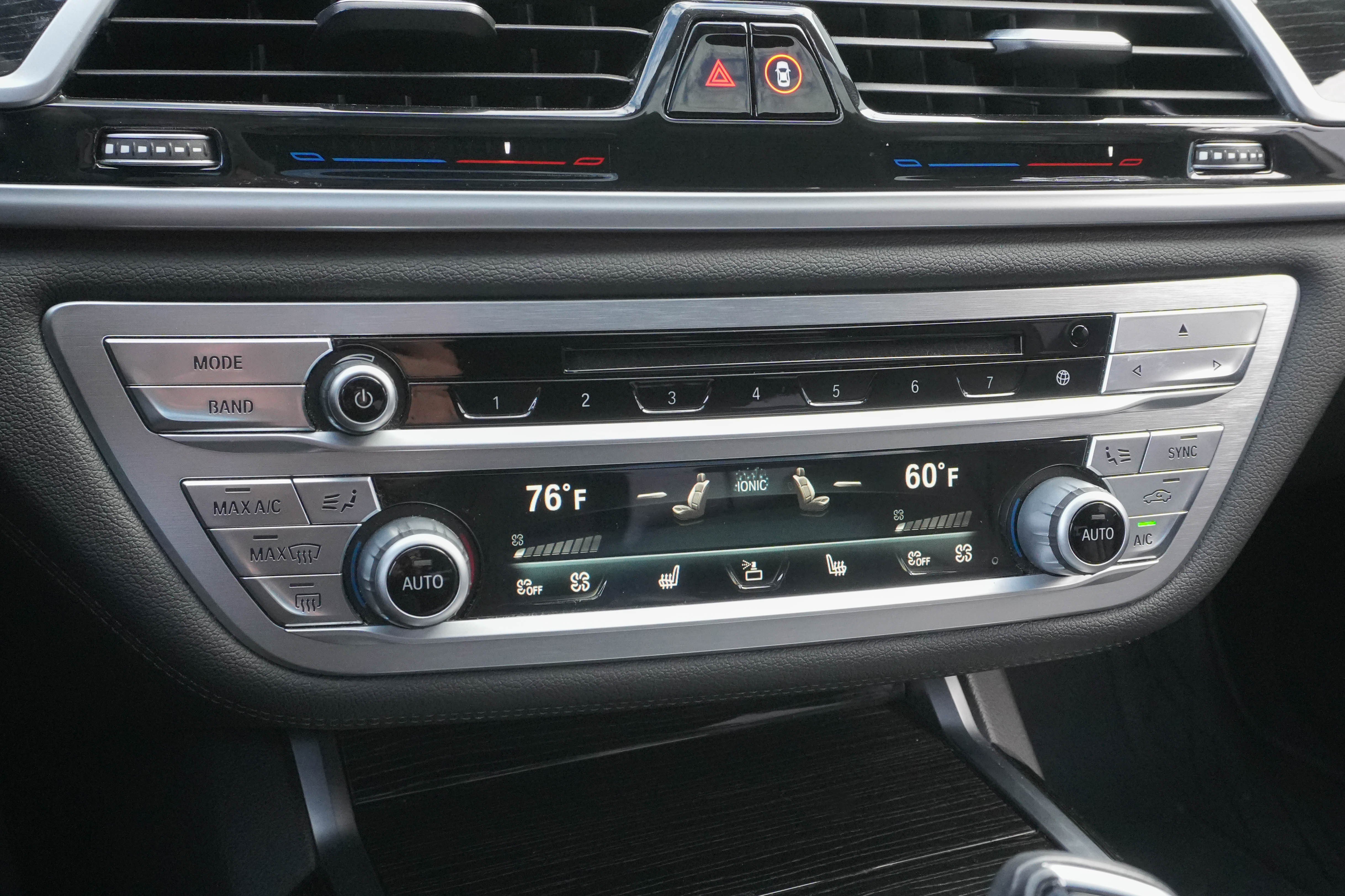 Used 2019 BMW 740i w/ M Sport Package image 26