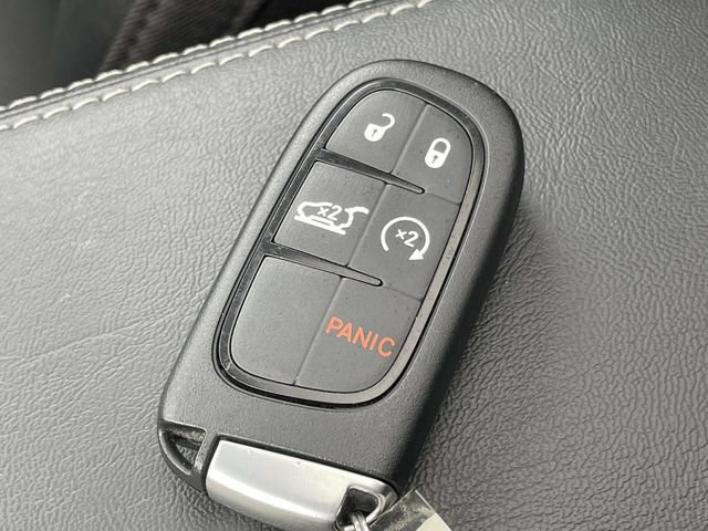 Used 2023 Jeep Cherokee Altitude Lux w/ Lux Elite Package AWD/4WD image 30