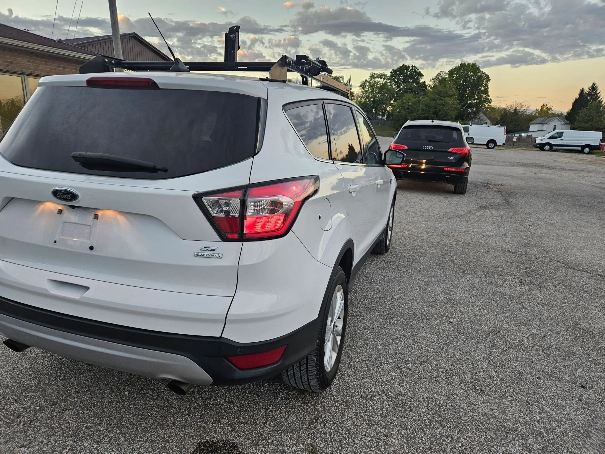Used 2018 Ford Escape SE w/ SE Sync 3 Package image 8