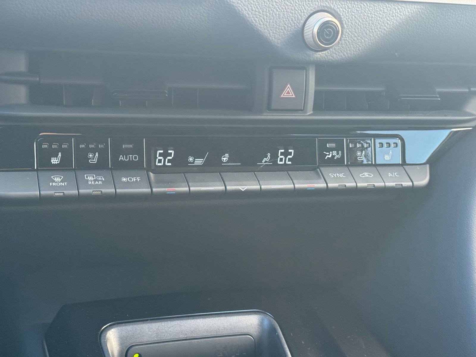 Used 2025 Toyota Crown Signia image 18