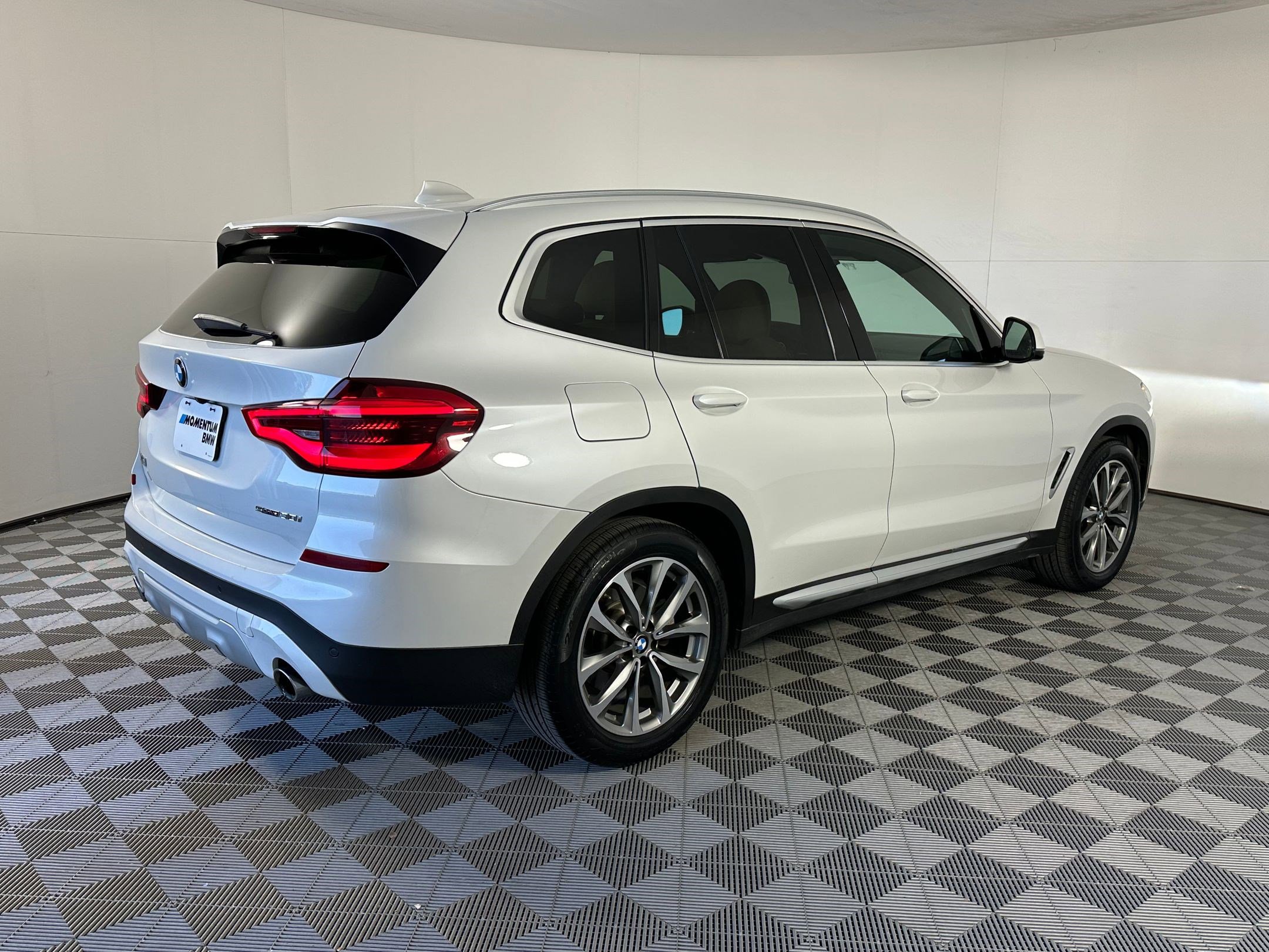 Used 2019 BMW X3 sDrive30i w/ Premium Package image 7
