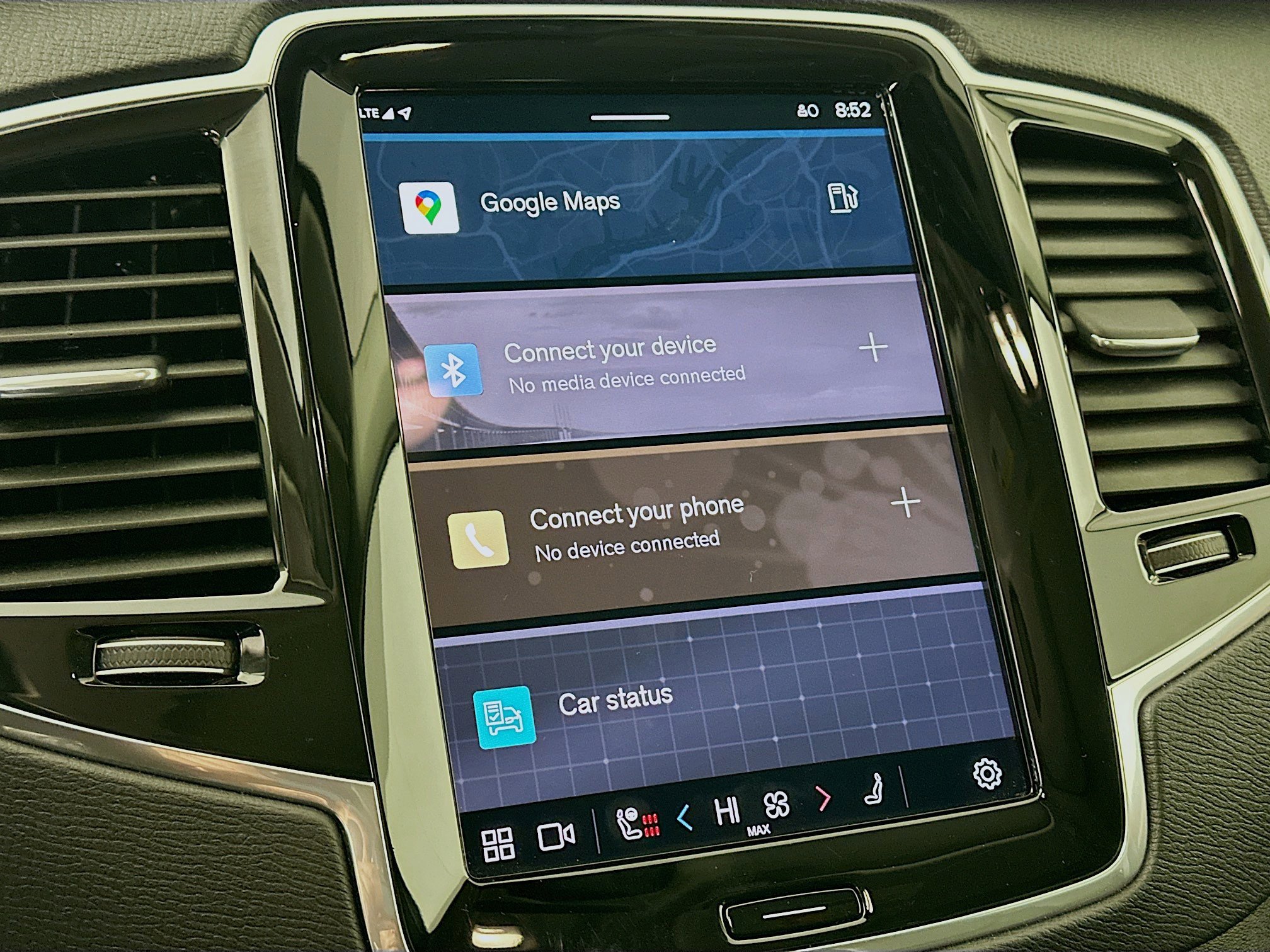 Used 2023 Volvo XC90 B6 Plus image 21