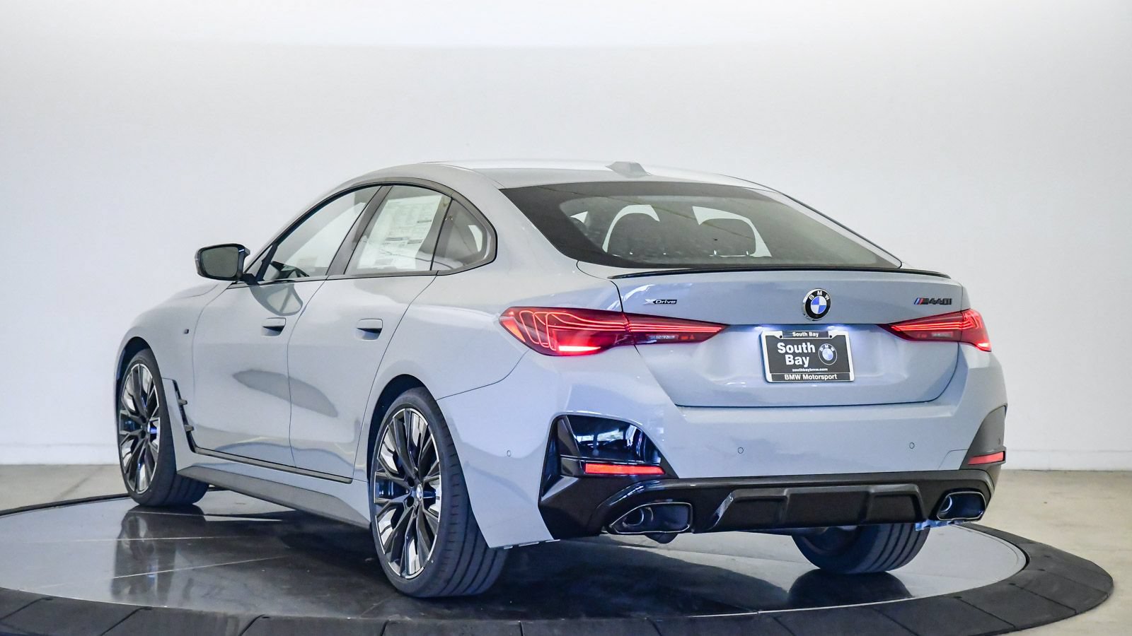 New 2026 BMW 440i xDrive AWD/4WD image 2