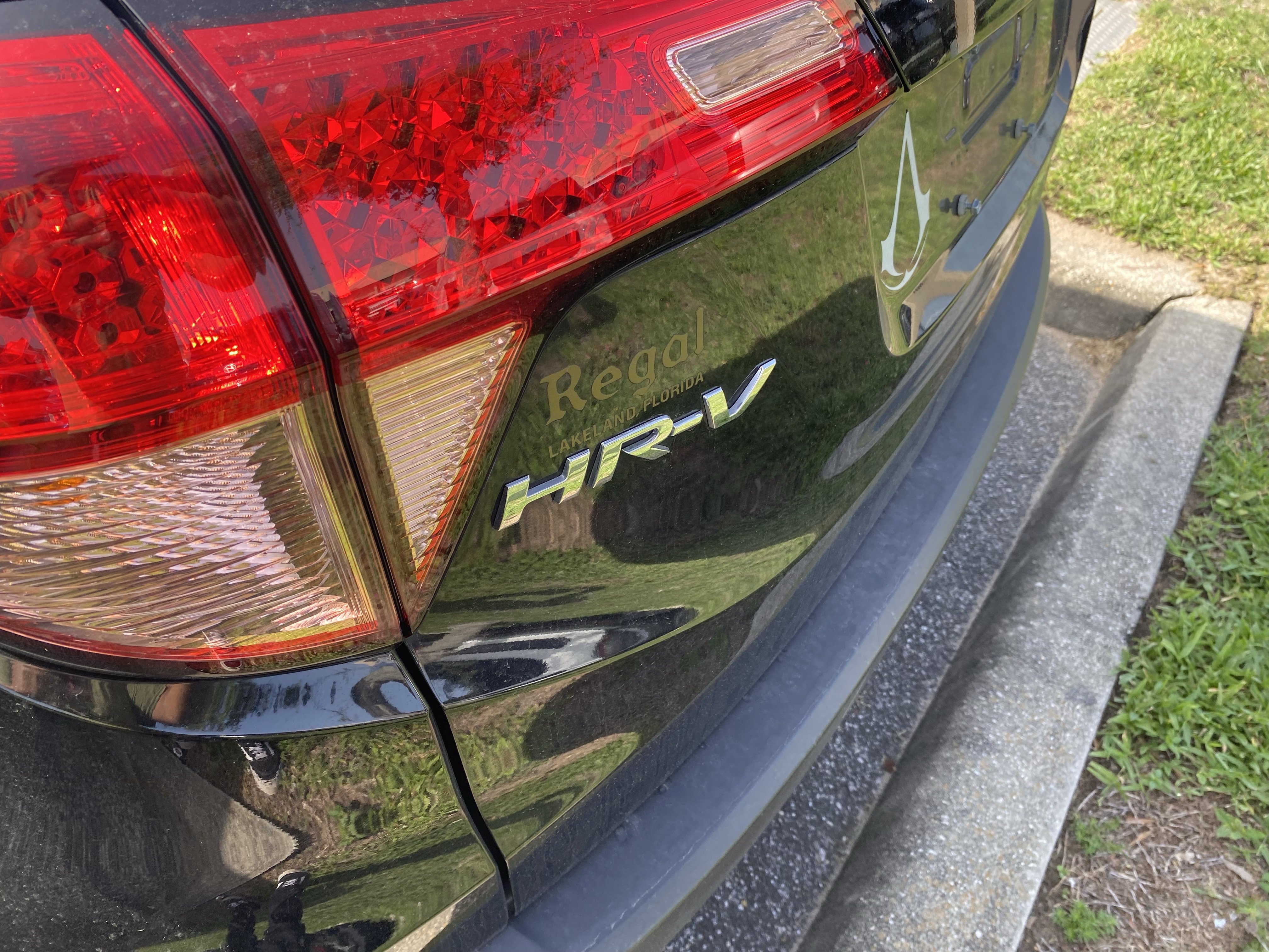Used 2017 Honda HR-V EX-L image 12
