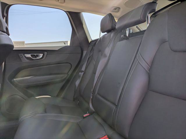 Used 2023 Volvo XC60 B5 Ultimate image 23