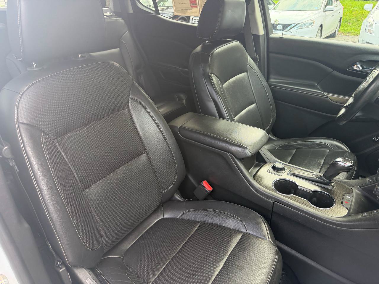 Used 2017 GMC Acadia SLT AWD/4WD image 31