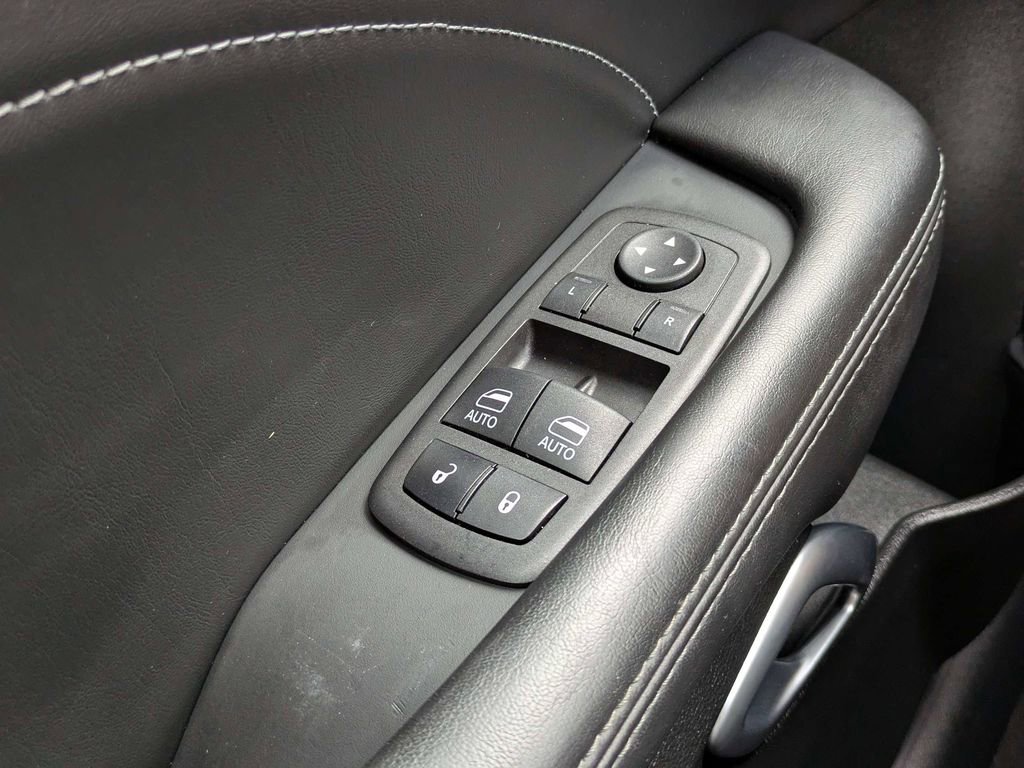 Used 2023 Dodge Challenger R/T w/ T/A Package image 26