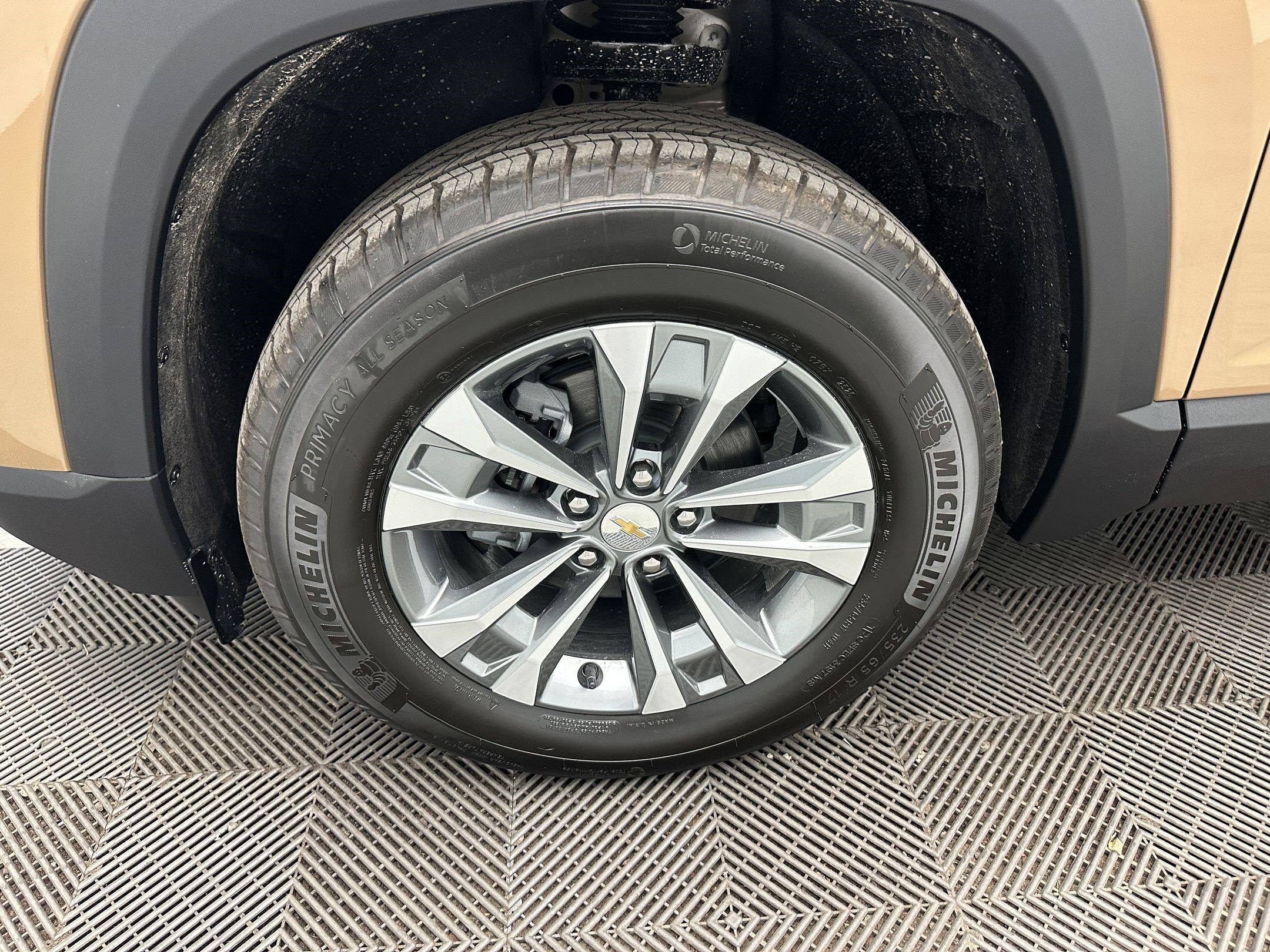New 2027 Chevrolet Equinox LT AWD/4WD image 12