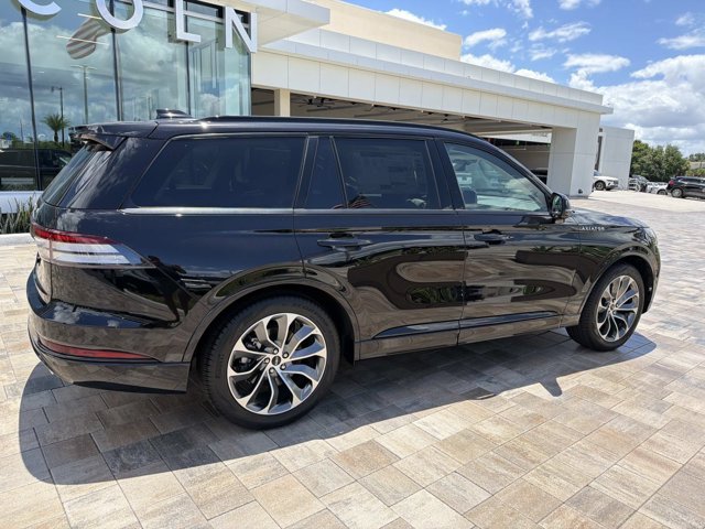 New 2026 Lincoln Aviator 2WD w/ Jet Appearance Package video 2