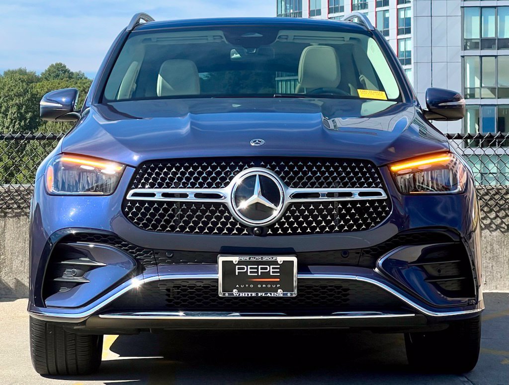 Used 2024 Mercedes-Benz GLE 350 4MATIC image 3