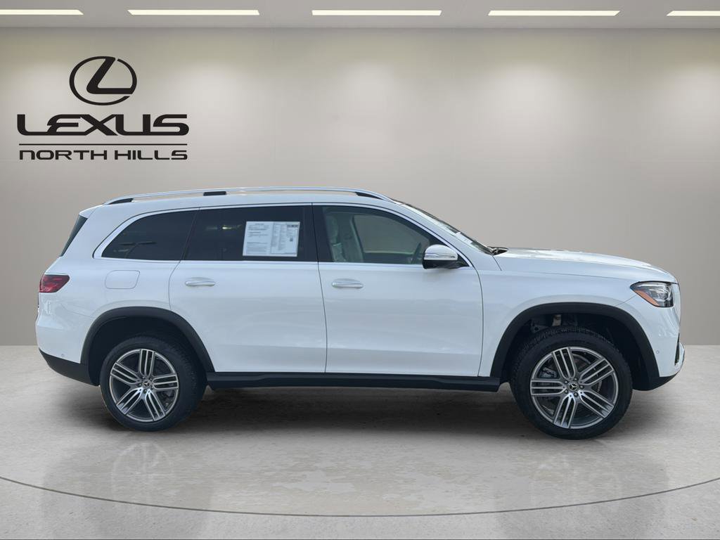 Used 2024 Mercedes-Benz GLS 450 4MATIC image 5