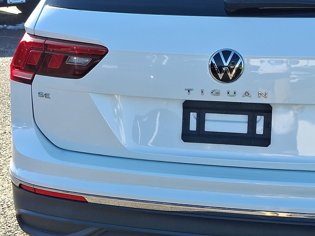 Used 2023 Volkswagen Tiguan SE image 17
