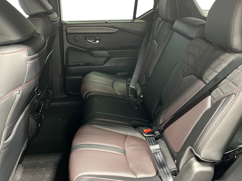 New 2026 Honda Pilot Black Edition image 25