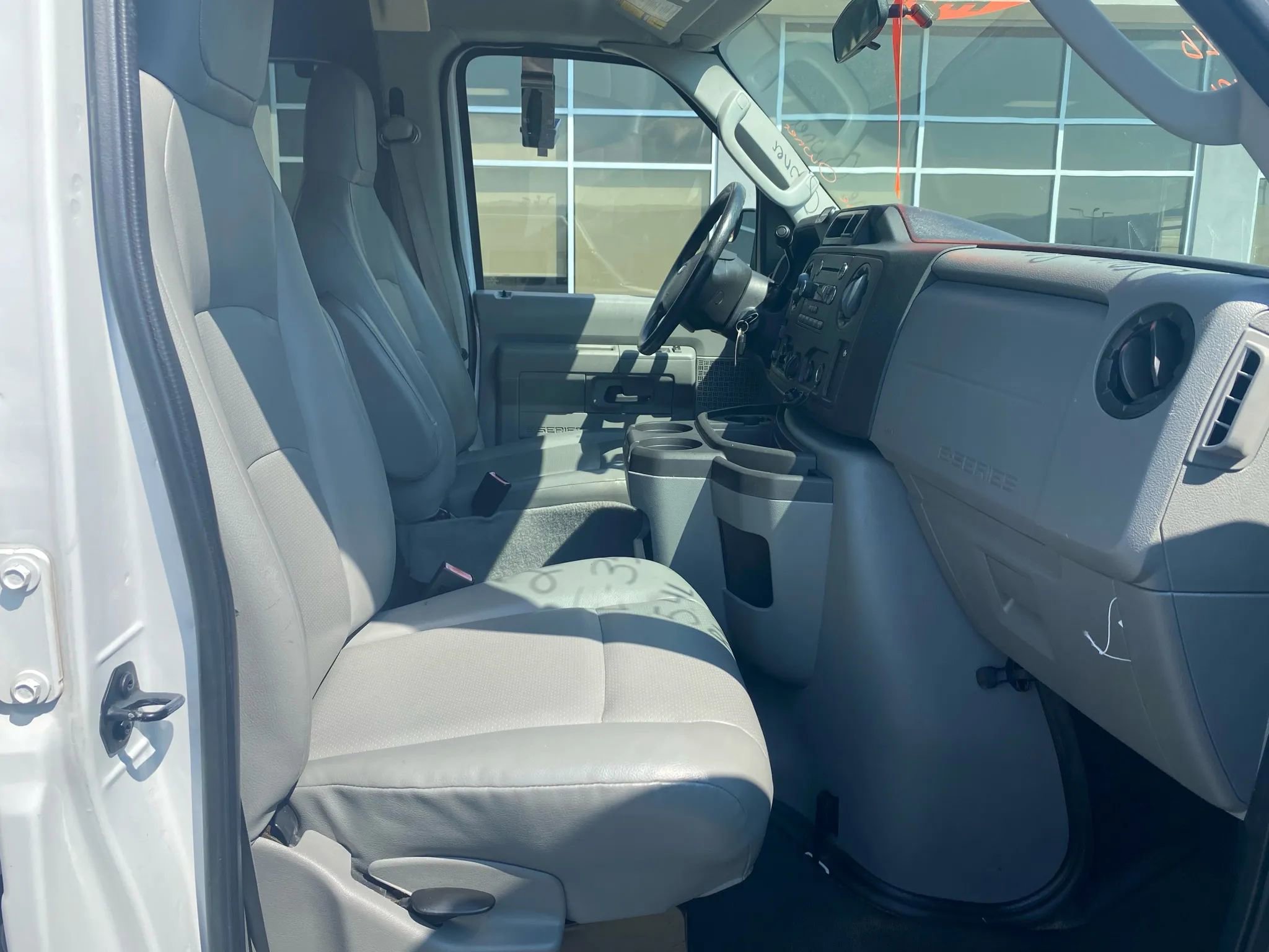 Used 2013 Ford E-350 and Econoline 350 Extended Super Duty w/ PWR Group RWD image 21
