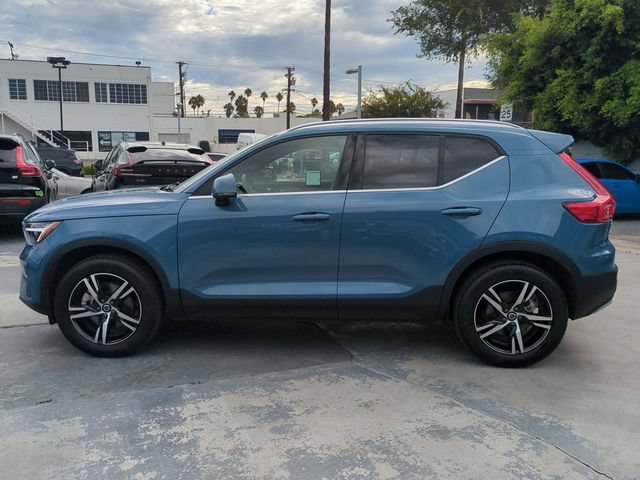 Used 2024 Volvo XC40 B5 Core AWD/4WD image 6
