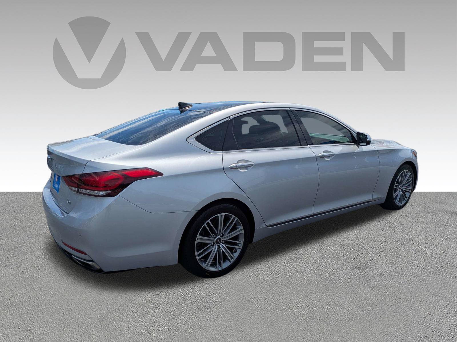 Used 2018 Genesis G80 3.8 w/ Option Group 02 RWD image 25