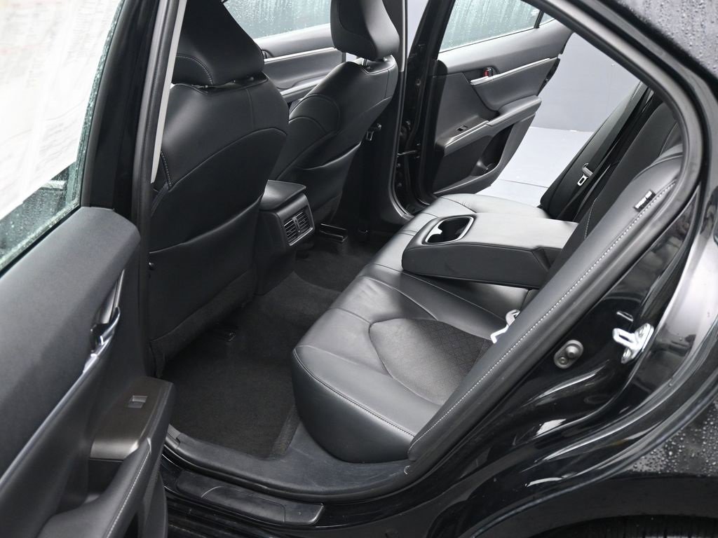 Used 2023 Toyota Camry XSE image 17
