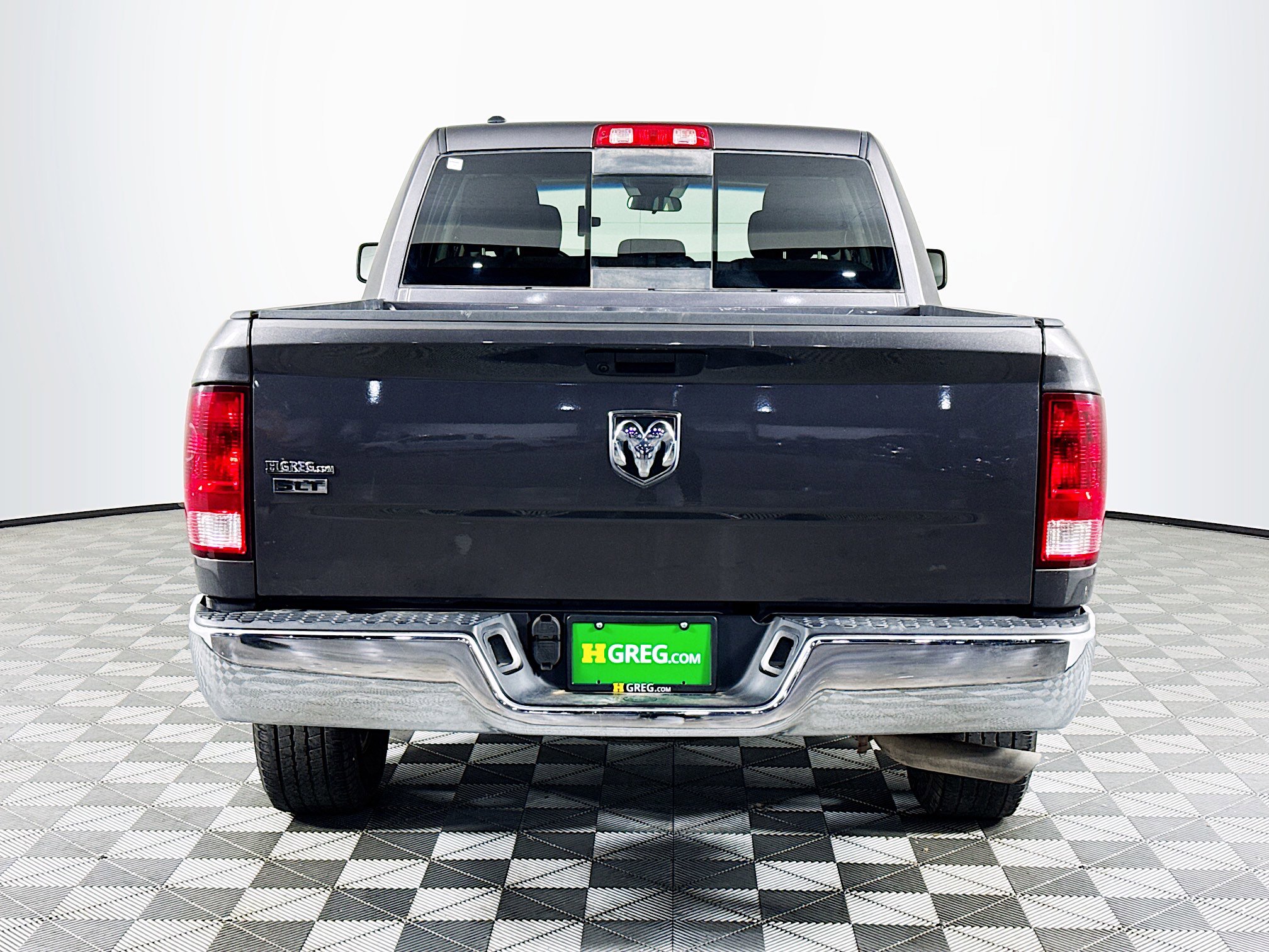 Used 2020 RAM 1500 Classic SLT image 8