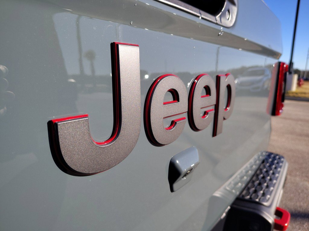 New 2026 Jeep Gladiator Rubicon image 9