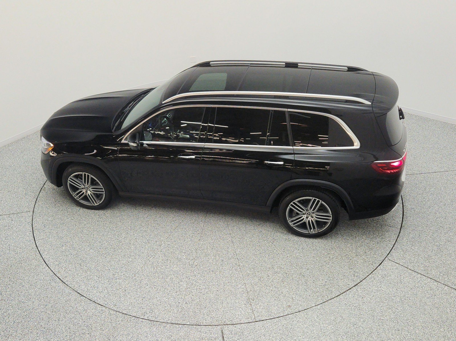 Certified 2025 Mercedes-Benz GLS 450 4MATIC image 30