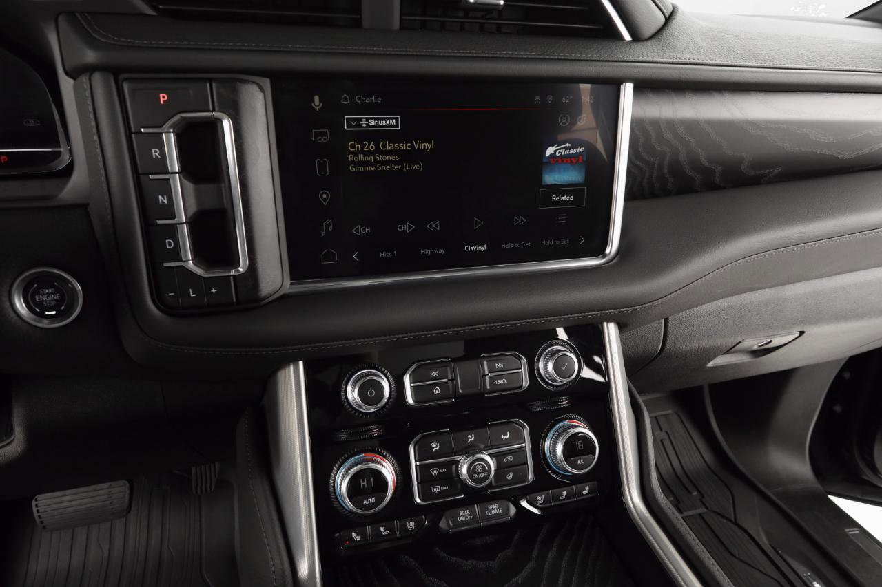 Used 2024 GMC Yukon Denali w/ Advanced Technology Package image 41