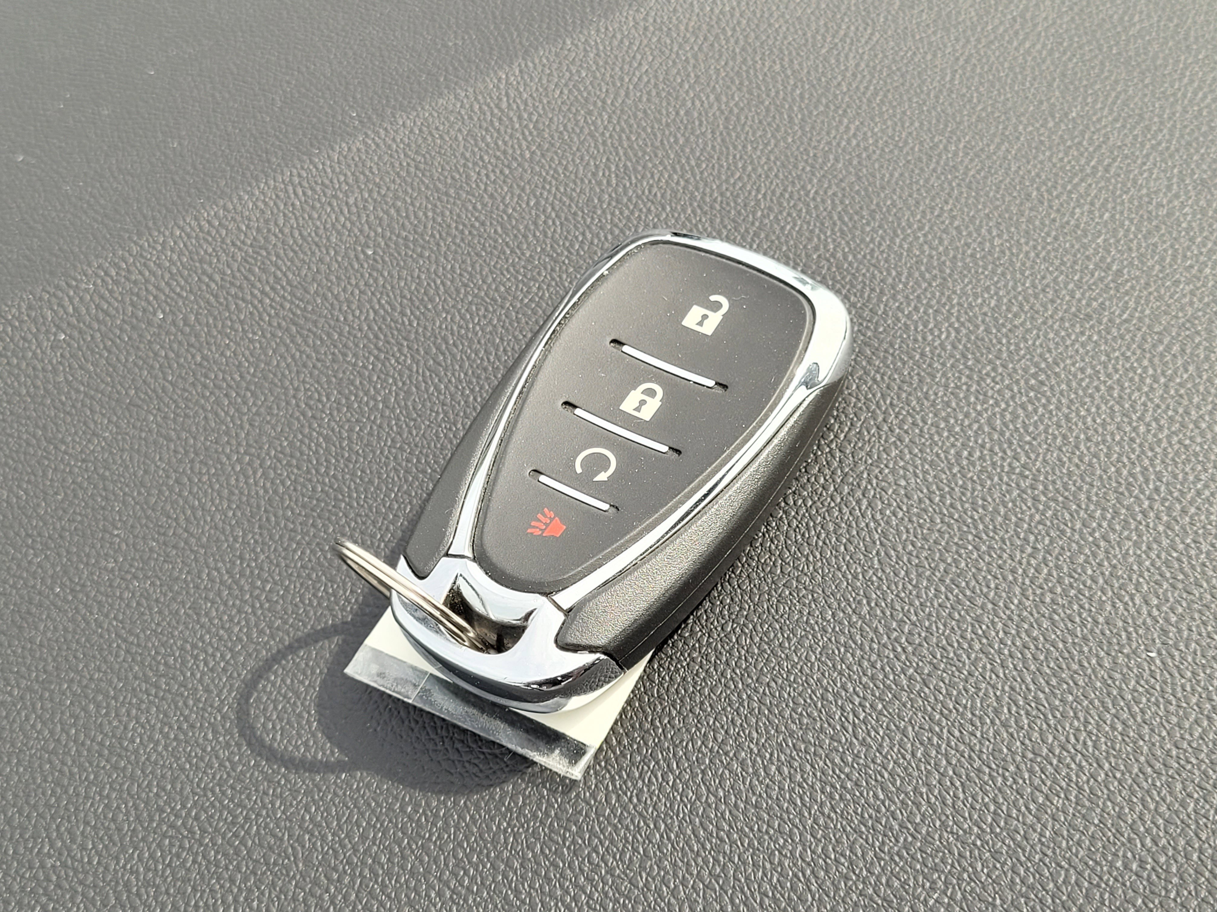 Used 2023 Chevrolet Bolt EUV LT w/ Convenience Package FWD image 11