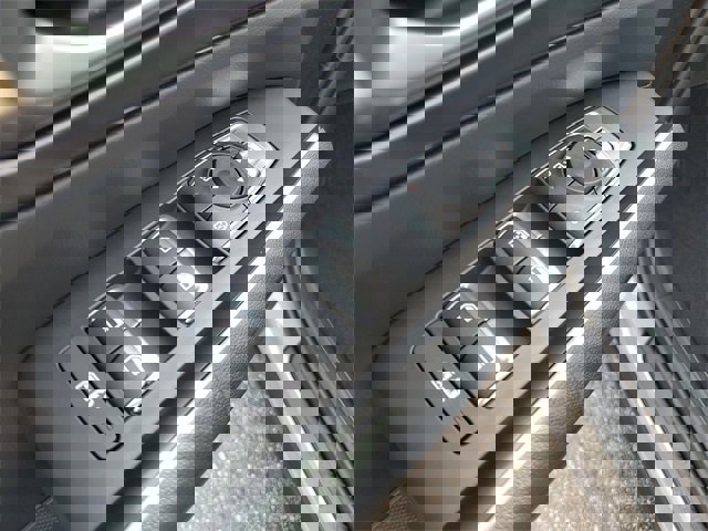 New 2026 Kia Sorento S w/ S Panoramic Sunroof Package image 21