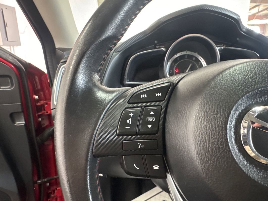 Used 2015 MAZDA MAZDA3 s Touring FWD image 12