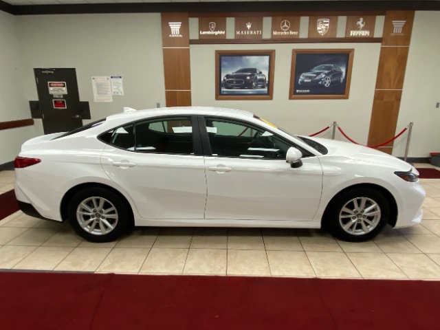 Used 2025 Toyota Camry LE FWD image 6