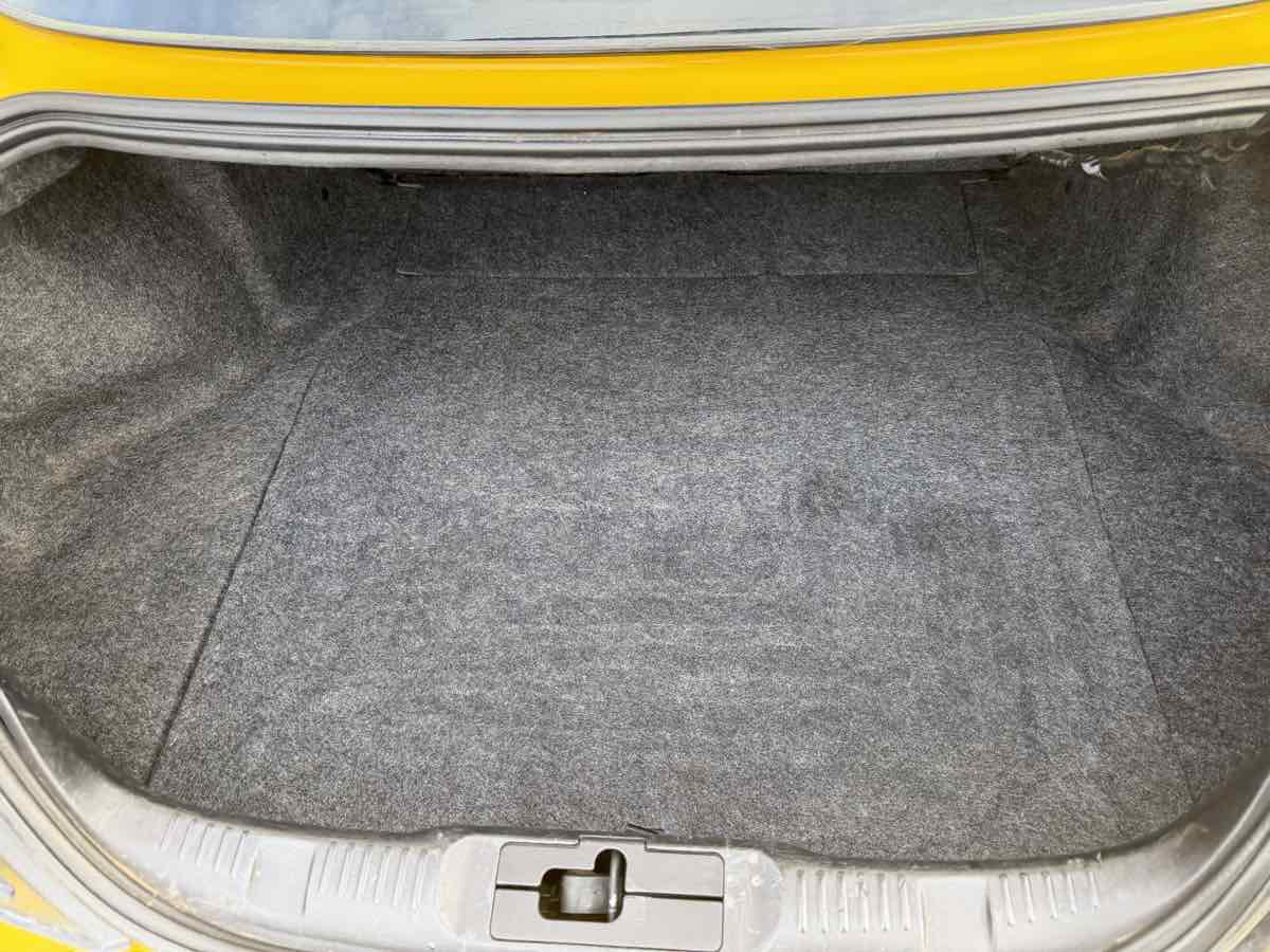 Used 2015 Ford Mustang Premium w/ Wheel & Stripe Package RWD image 5