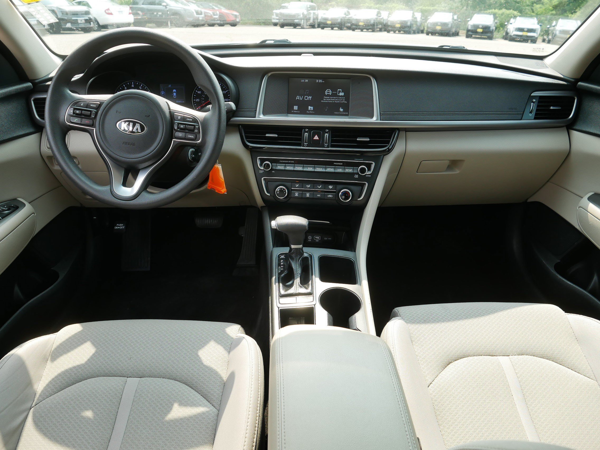Used 2018 Kia Optima LX FWD image 10