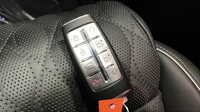 Used 2024 Genesis GV70 3.5T Sport w/ Sport Advanced Package image 21