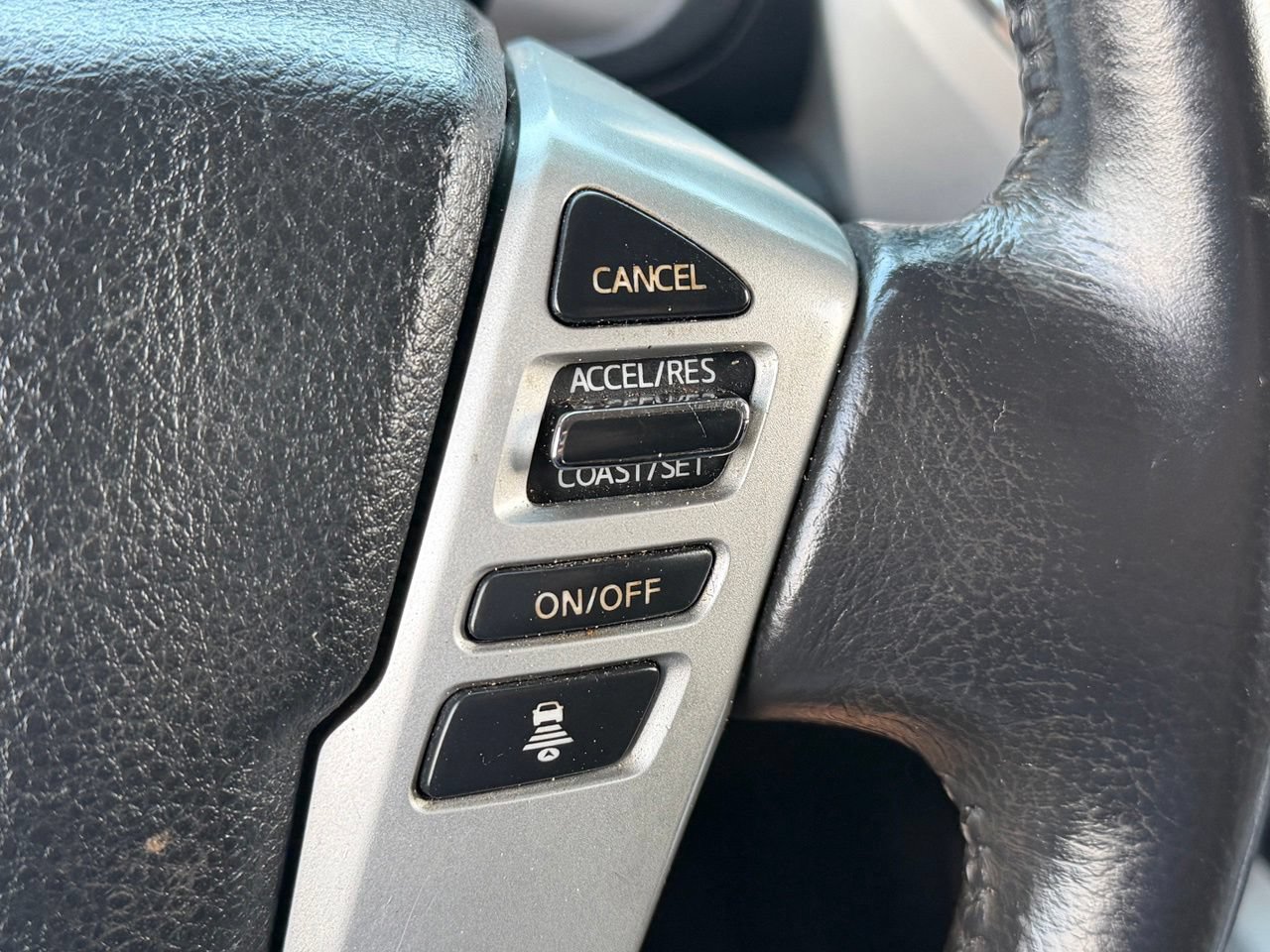 Used 2020 Nissan Titan SL w/ Moonroof Package RWD image 20