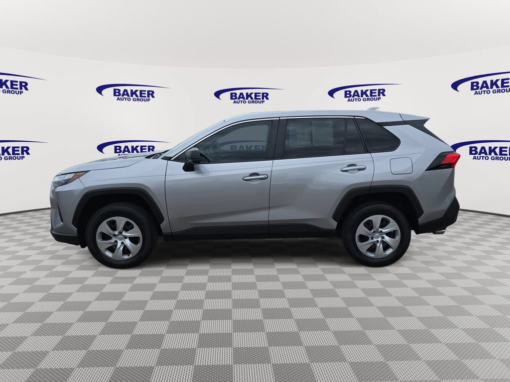 Used 2023 Toyota RAV4 LE FWD image 8