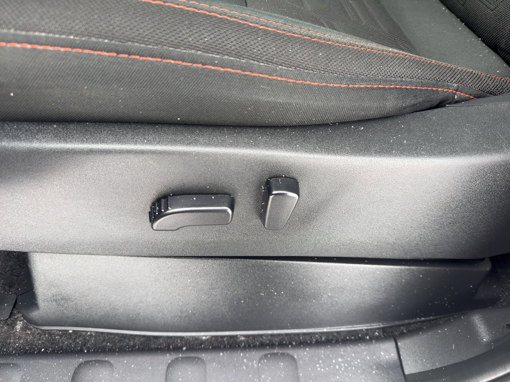 Used 2022 Nissan Frontier PRO-4X image 14